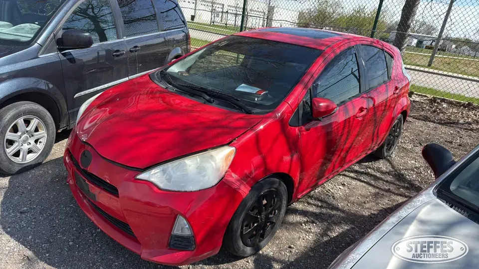 2013 Toyota Prius C Car