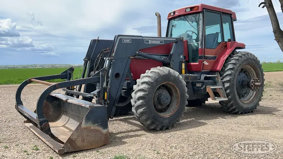 1993 Case IH 7140 MFWD Tractor