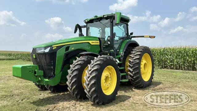 2022 John Deere 8R 410