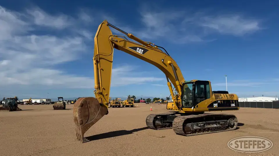 2005 CAT 330C Excavator