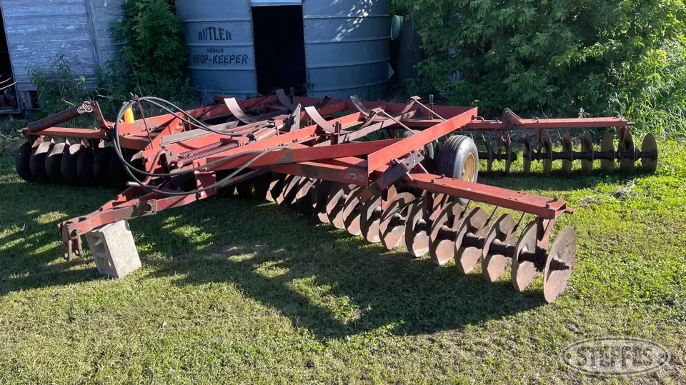 International 470 Disc
