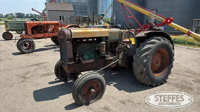 1946 Oliver 80 Standard