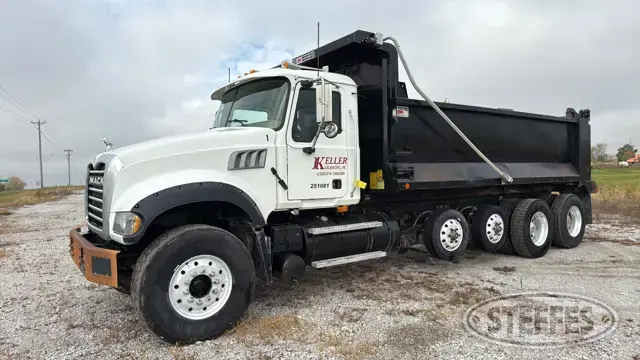 2010 Mack Granite GU713