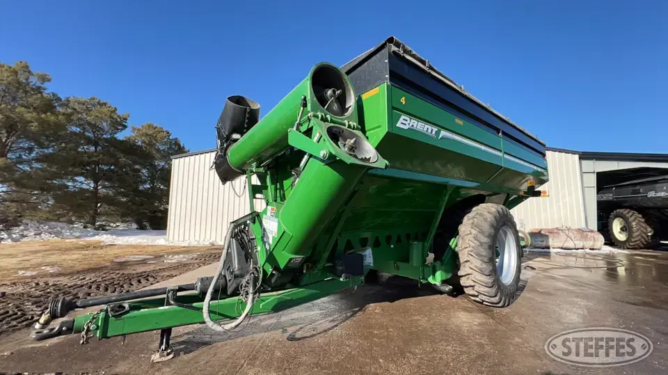 2019 Brent 1196 Grain Cart