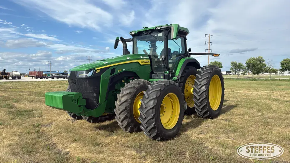 2022 John Deere 8R 370 MFWD Tractor
