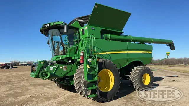 2023 John Deere S770