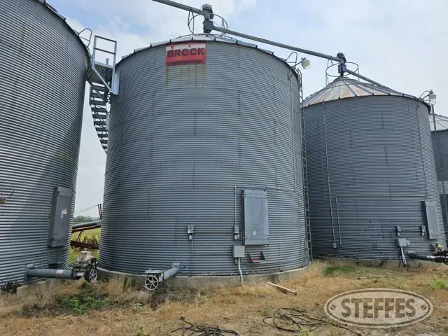 27' Brock Grain Bin