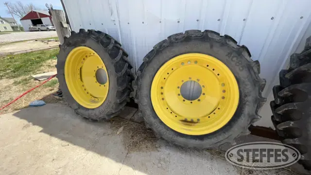 (2) 320/85R34 Mitas Tires