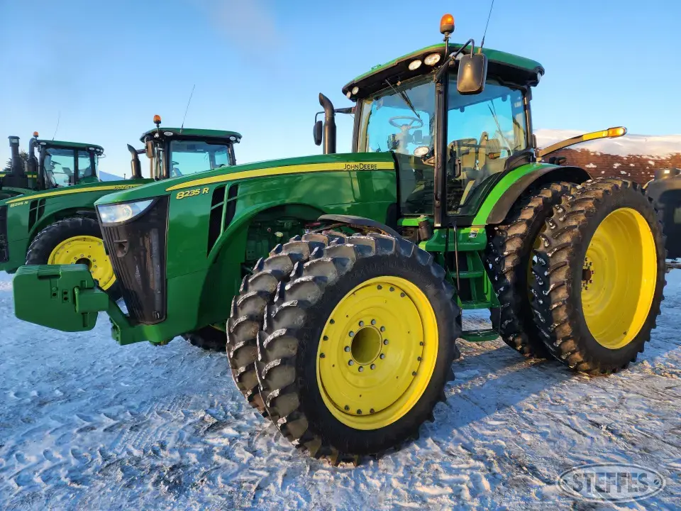 2013 John Deere 8235R MFWD Tractor
