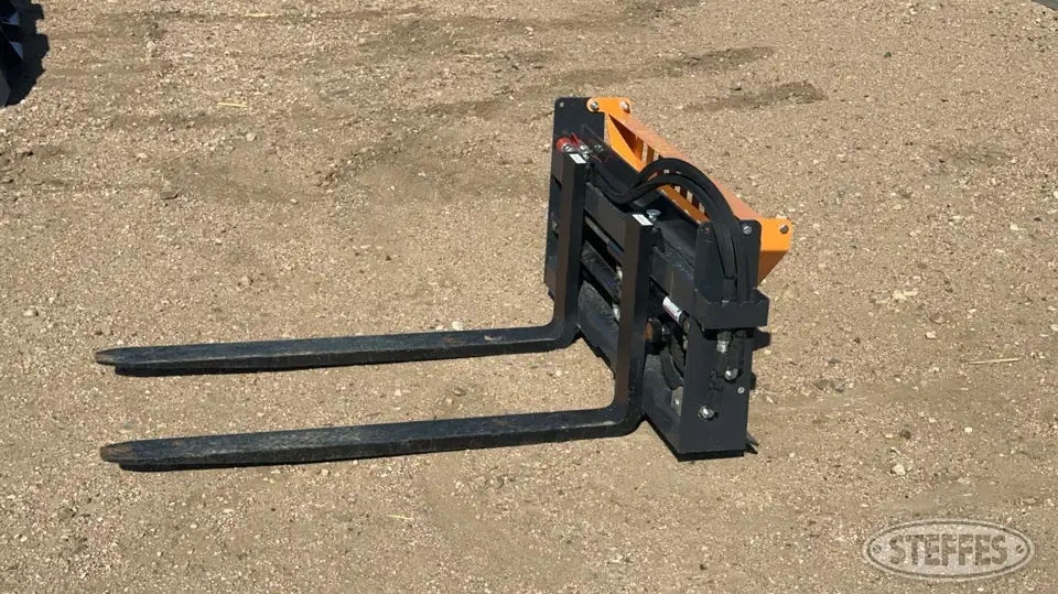 2023 Wolverine PFA-11-3300G Skid Steer Fork