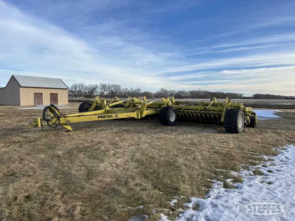 2019 Degelman Pro-Till 40 Vertical Tillage