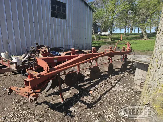 International 720