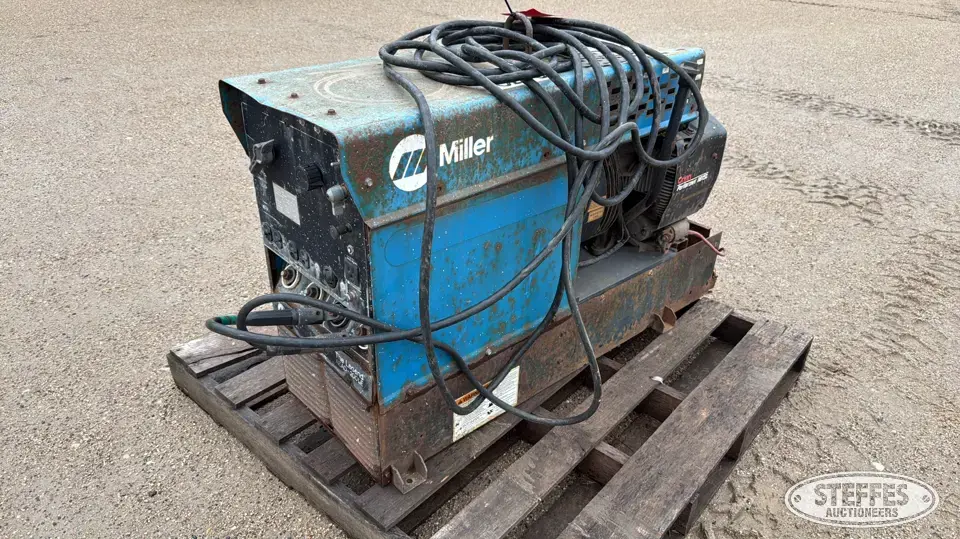 Miller The Legend AEAD-200LE Welding