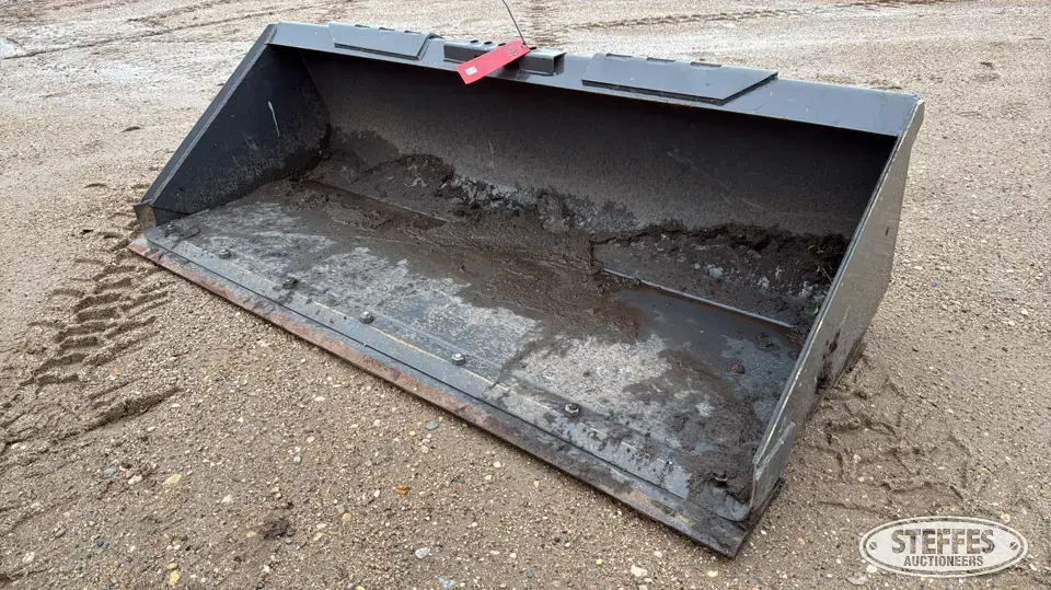 CNH skid steer bucket