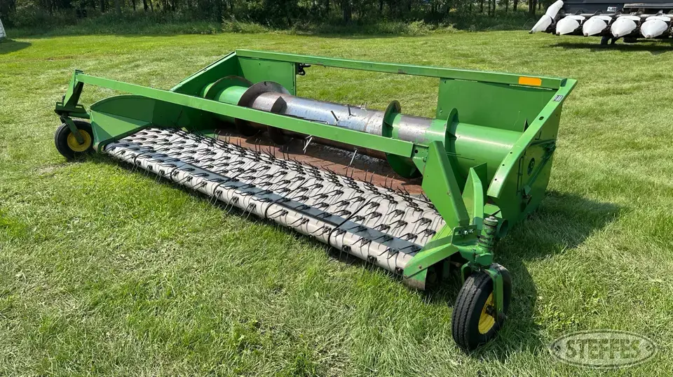 John Deere 212 Pickup Head