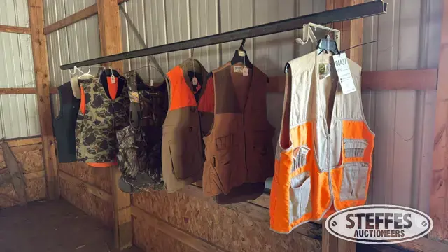 (6) Hunting vests