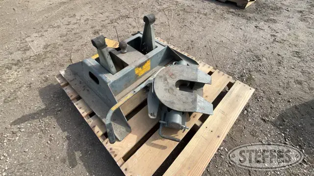 B&W Companion Hitch