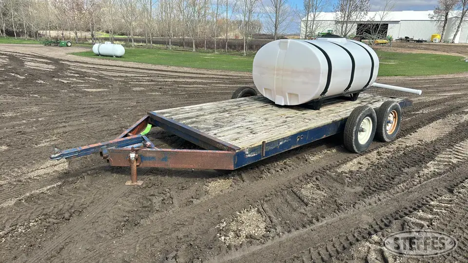 Shop-built tandem axle water trailer Water Tender