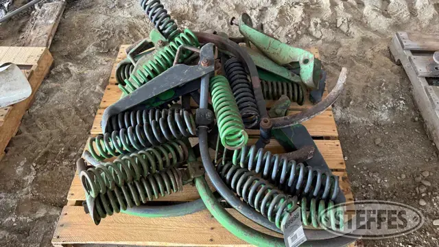 John Deere 610 parts