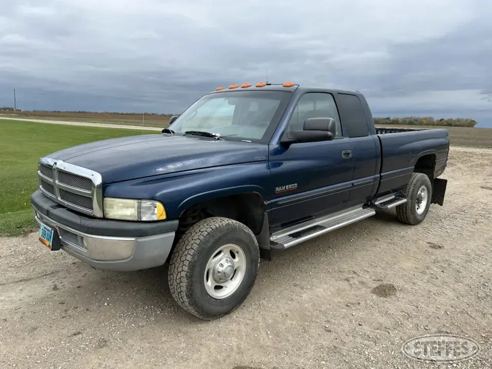 2001 Dodge Ram 2500 3 Quarter Ton Pickup