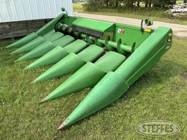 1995 John Deere 693