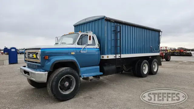 1980 C70 Grain Truck