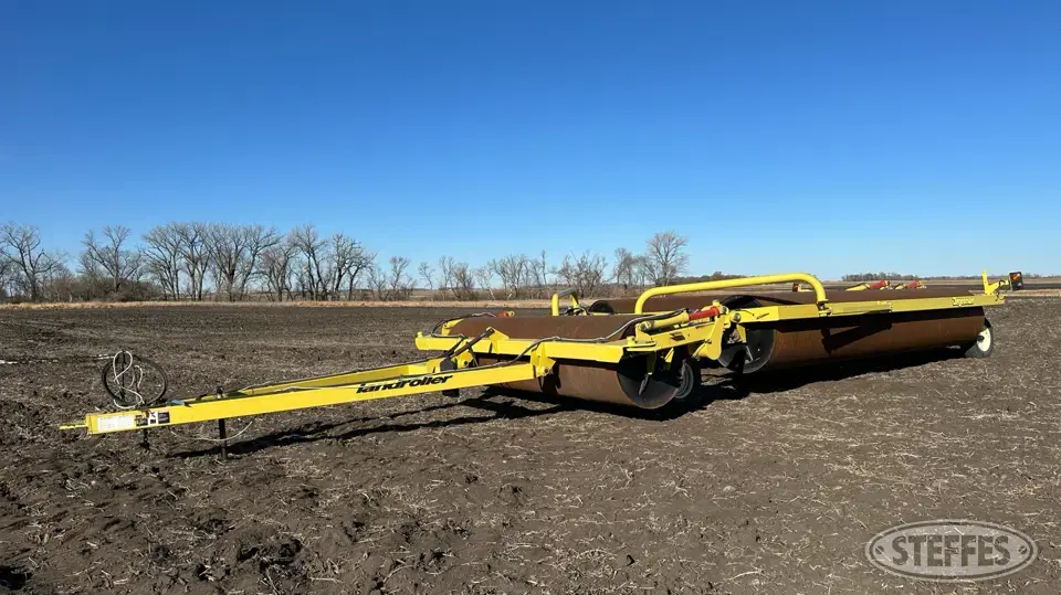 2010 Degelman LR7645 Land Roller