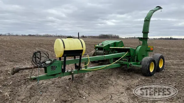 2002 John Deere 3975