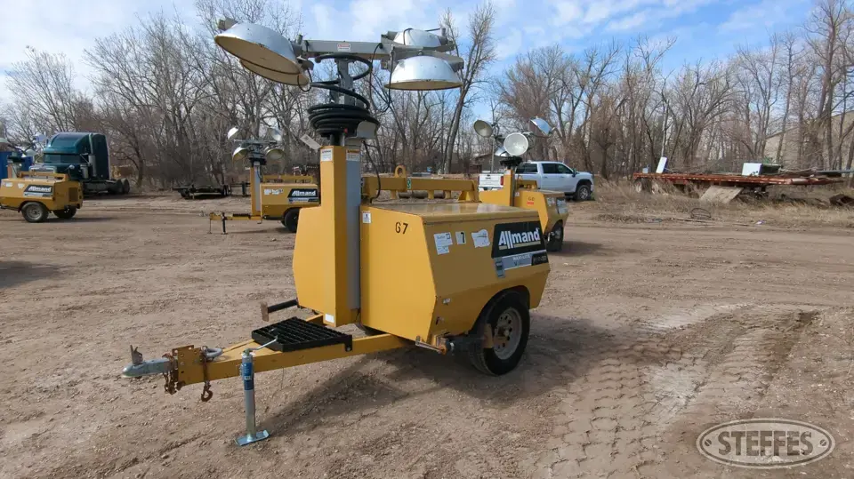 2012 Allmand Maxi-Light V-TWR Generators More Than 500 kW