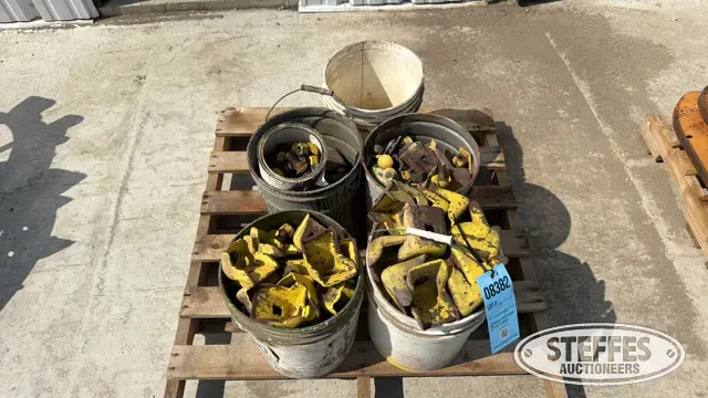 John Deere steel lugs