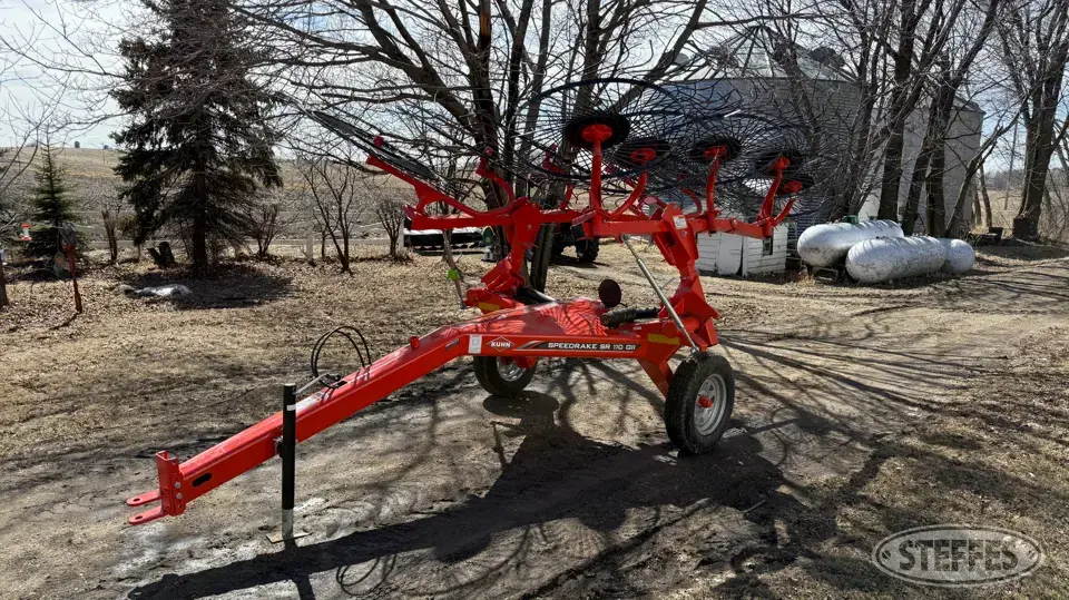 2022 Kuhn SR 110 GII Rake
