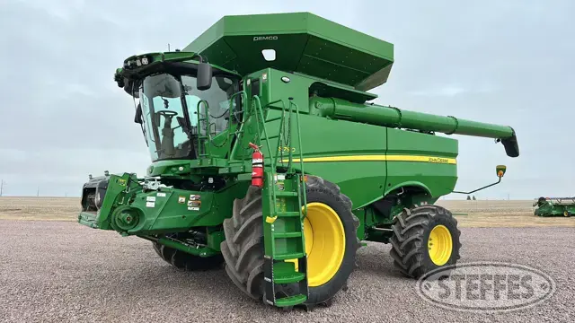 2023 John Deere S790