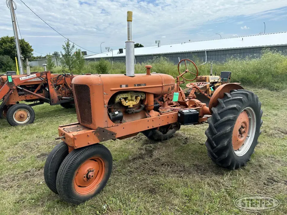 Allis-Chalmers WD Collectible Tractor