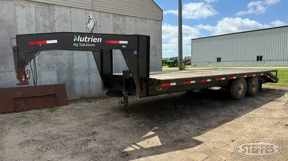 2005 DCT Flatbed Trailer