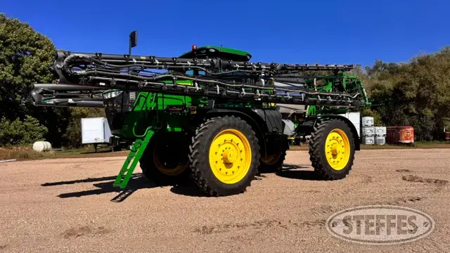 2020 John Deere R4045