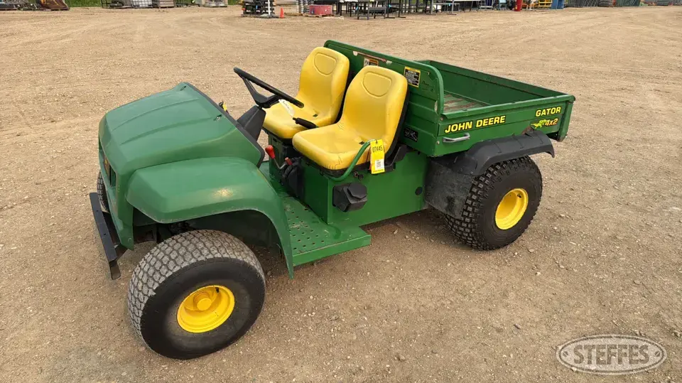 1998 John Deere Gator 4x2 UTV