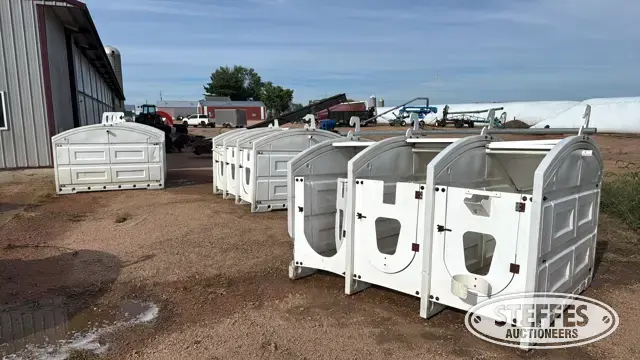 (3) Sets of poly calving pens