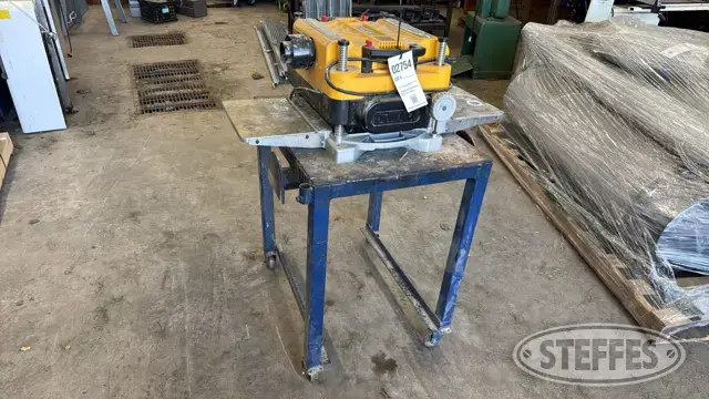 2012 DeWalt DW735