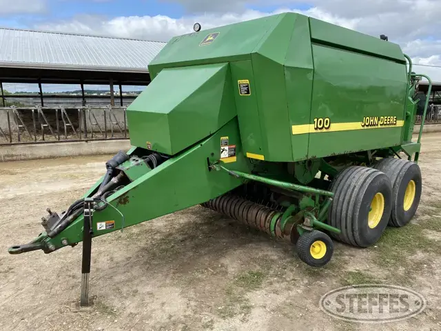John Deere 100