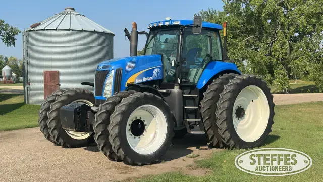 2009 New Holland T8020
