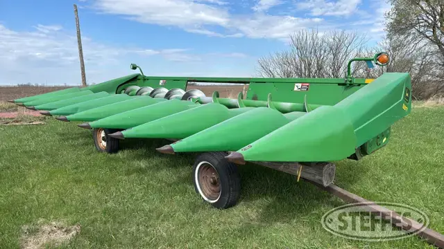 1998 John Deere 893
