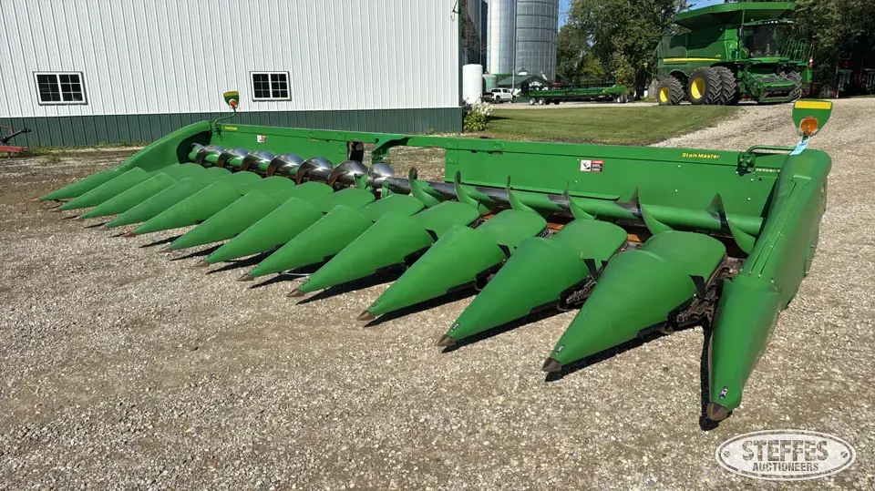 John Deere 612C Corn Head