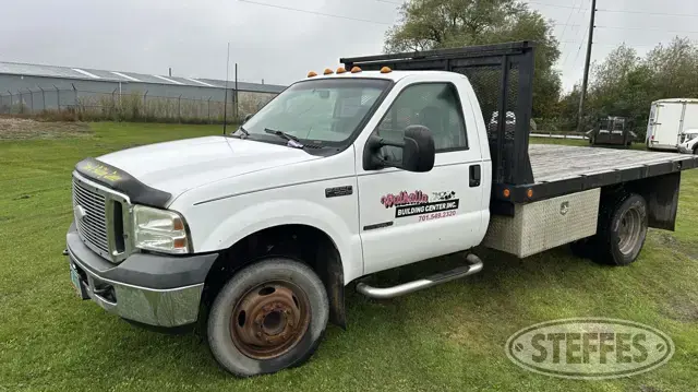 2001 Ford Super Duty F-550 XL