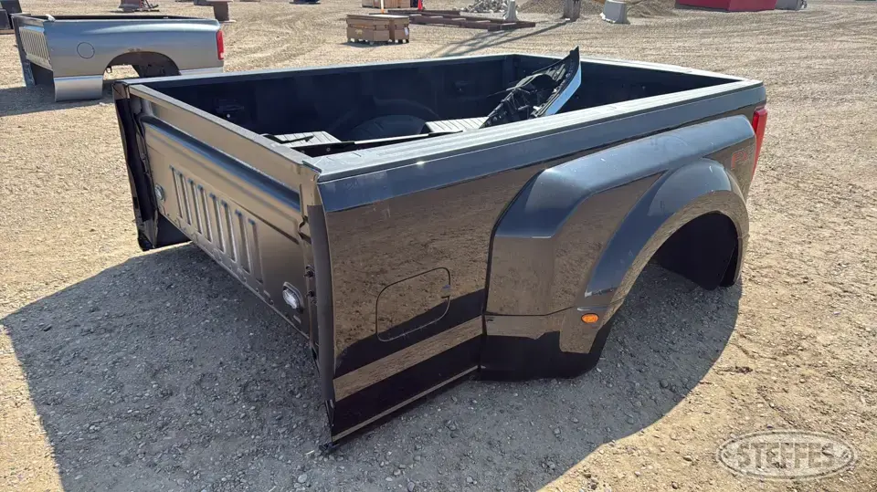 Ford Super Duty Truck-Trailer Part