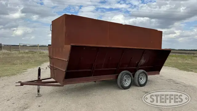 Shop-built tandem axle creep feeder