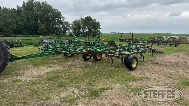 John Deere 960