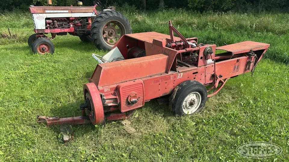 International 37 Square Baler