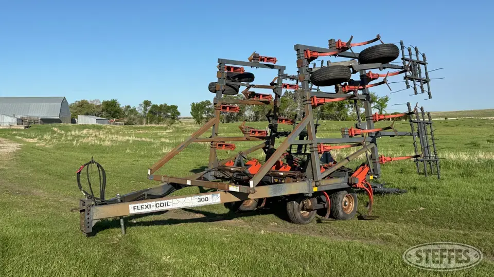 Flexi-Coil 300 Chisel Plow