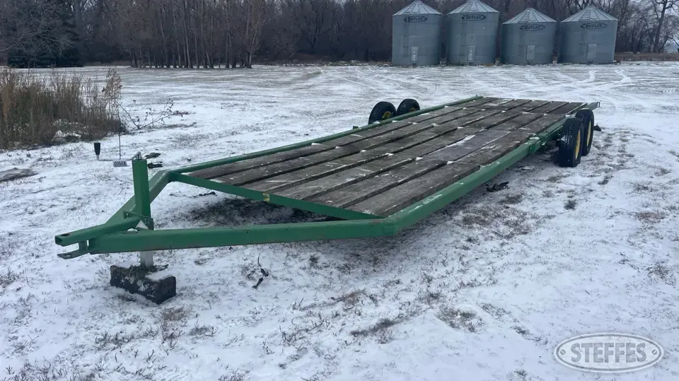 John Deere 201 Flatbed Trailer