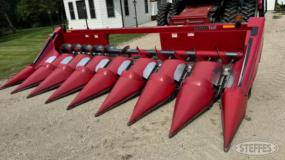 2011 Case IH 2608 Corn Head